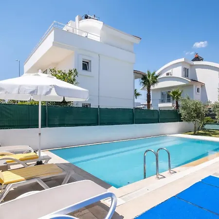 Wonderful Villa With Private Pool In Antalya
