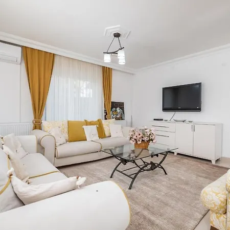 Wonderful Villa With Private Pool In Antalya Belek
